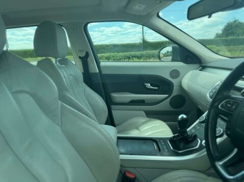 Land Rover Range Rover Evoque 2.2 Range Rover Evoque Pure Tech SD4 4WD 5dr 15