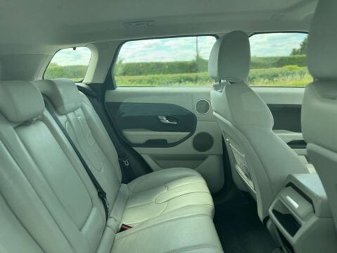 Land Rover Range Rover Evoque 2.2 Range Rover Evoque Pure Tech SD4 4WD 5dr 24