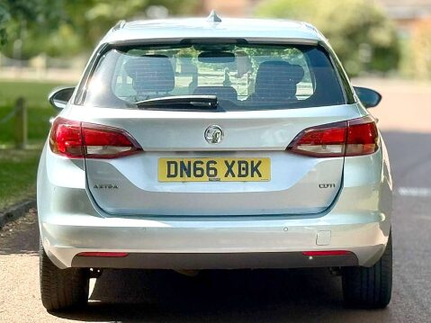 Vauxhall Astra 1.6 Astra Elite Nav CDTi Auto 5dr 17
