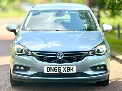 Vauxhall Astra 1.6 Astra Elite Nav CDTi Auto 5dr 3