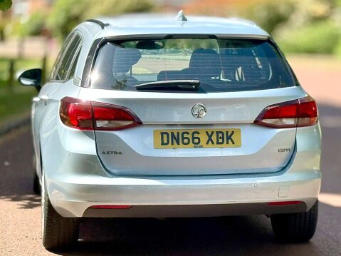 Vauxhall Astra 1.6 Astra Elite Nav CDTi Auto 5dr 15