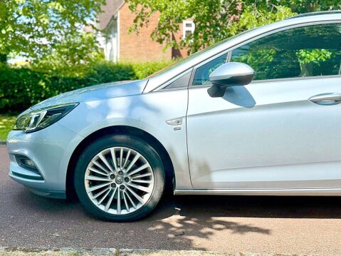 Vauxhall Astra 1.6 Astra Elite Nav CDTi Auto 5dr 42