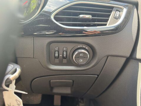 Vauxhall Astra 1.6 Astra Elite Nav CDTi Auto 5dr 41