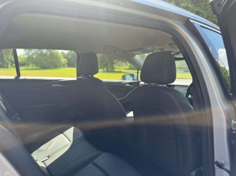Vauxhall Astra 1.6 Astra Elite Nav CDTi Auto 5dr 31