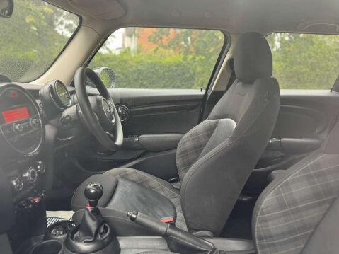 Mini Hatch 1.5 Cooper 5dr 55