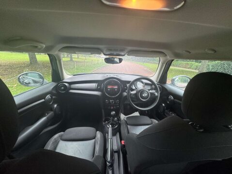 Mini Hatch 1.5 Cooper 5dr 23