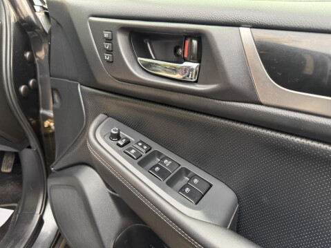 Subaru Outback 2.5i SE Premium Lineartronic 4WD Euro 6 (s/s) 5dr 23
