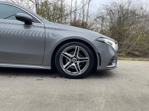 Mercedes-Benz A Class 2.0 A200d AMG Line (Premium) 8G-DCT Euro 6 (s/s) 5dr 6