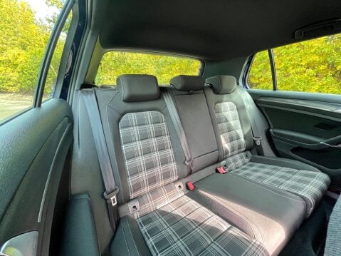 Volkswagen Golf 2.0 TDI GTD Euro 6 (s/s) 5dr 17