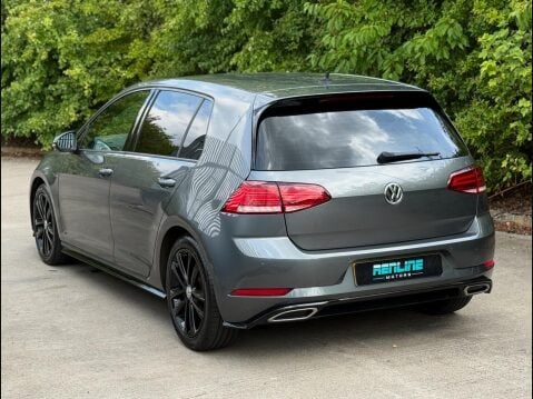 Volkswagen Golf 2.0 TDI R-Line DSG Euro 6 (s/s) 5dr 3