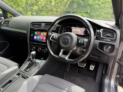 Volkswagen Golf 2.0 TDI R-Line DSG Euro 6 (s/s) 5dr 4