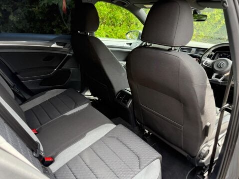 Volkswagen Golf 2.0 TDI R-Line DSG Euro 6 (s/s) 5dr 15