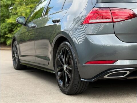 Volkswagen Golf 2.0 TDI R-Line DSG Euro 6 (s/s) 5dr 14