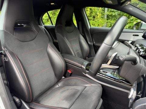 Mercedes-Benz A Class 1.3 A200 AMG Line (Premium) 7G-DCT Euro 6 (s/s) 5dr 17