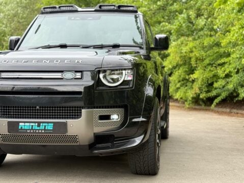 Land Rover Defender 3.0 D250 MHEV X-Dynamic S Auto 4WD Euro 6 (s/s) 3dr 30
