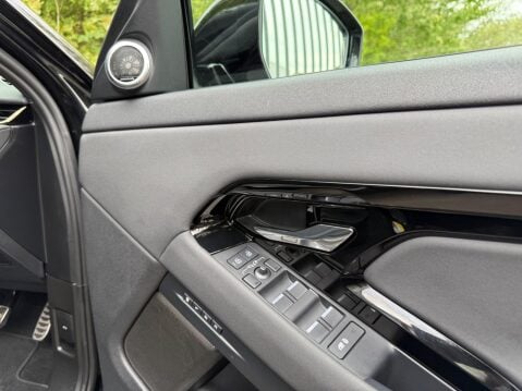 Land Rover Range Rover Evoque 2.0 D200 MHEV Dynamic SE Auto 4WD Euro 6 (s/s) 5dr 25