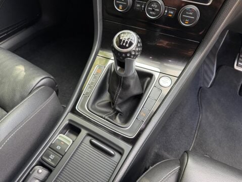 Volkswagen Golf 2.0 TDI BlueMotion Tech GTD Euro 6 (s/s) 5dr 18