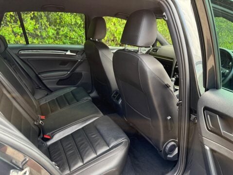 Volkswagen Golf 2.0 TDI BlueMotion Tech GTD Euro 6 (s/s) 5dr 22