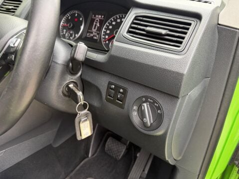 Volkswagen Caddy 2.0 TDI C20 Highline DSG SWB Euro 6 (s/s) 5dr 39