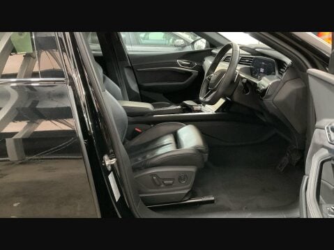 Audi E-Tron 50 Black Edition Auto quattro 5dr 71.2kWh (11kW Charger) 3