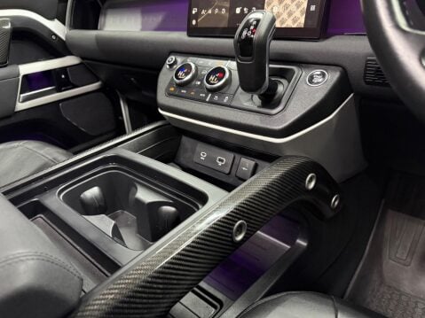 Land Rover Defender 3.0 D250 MHEV HSE Auto 4WD Euro 6 (s/s) 3dr 33