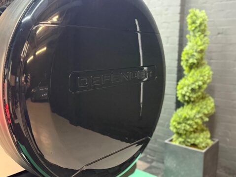 Land Rover Defender 3.0 D250 MHEV HSE Auto 4WD Euro 6 (s/s) 3dr 37