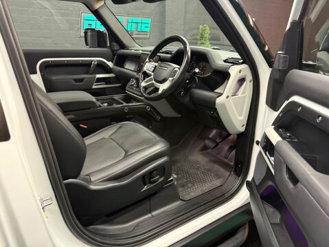 Land Rover Defender 3.0 D250 MHEV HSE Auto 4WD Euro 6 (s/s) 3dr 11