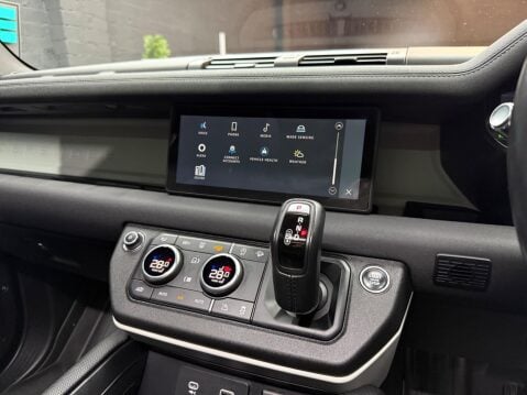 Land Rover Defender 3.0 D250 MHEV X-Dynamic S Auto 4WD Euro 6 (s/s) 3dr 20