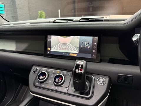 Land Rover Defender 3.0 D250 MHEV X-Dynamic S Auto 4WD Euro 6 (s/s) 3dr 22