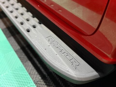 Ford Ranger 2.0 EcoBlue Raptor Auto 4WD Euro 6 (s/s) 4dr 33