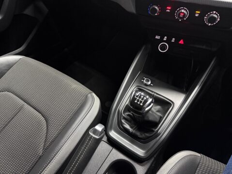 Audi A1 1.0 TFSI 30 S line Sportback Euro 6 (s/s) 5dr 33