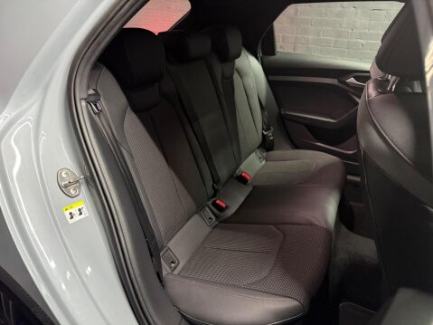 Audi A1 1.0 TFSI 30 S line Sportback Euro 6 (s/s) 5dr 31