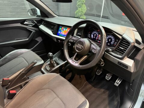 Audi A1 1.0 TFSI 30 S line Sportback Euro 6 (s/s) 5dr 3