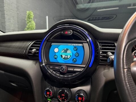 Mini Hatch 2.0 Cooper S Sport Steptronic Euro 6 (s/s) 3dr 38