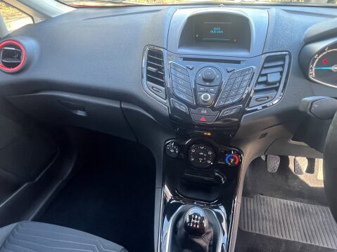 Ford Fiesta 1.25 ZETEC 13