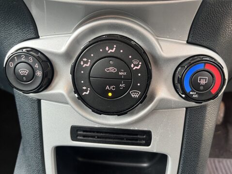 Ford Fiesta ZETEC 16