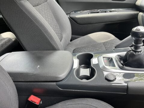 Peugeot 3008 ACTIVE 1.6 HDI ACTIVE 6 SPEED MANUAL. 17