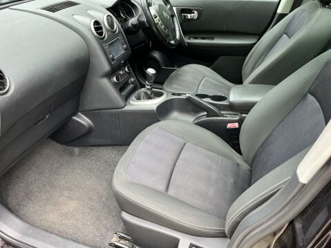 Nissan Qashqai N-TEC PLUS DCI 6 SPEED MANUAL. 10