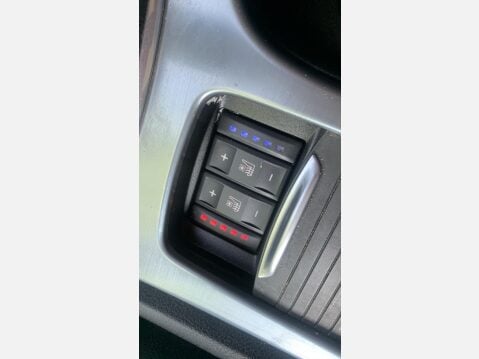 Ford Mondeo TITANIUM X 2.0 PETROL ESTATE CAR 5 SPEED MANUAL. 13