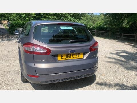 Ford Mondeo TITANIUM X 2.0 PETROL ESTATE CAR 5 SPEED MANUAL. 4