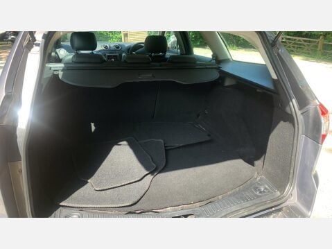 Ford Mondeo TITANIUM X 2.0 PETROL ESTATE CAR 5 SPEED MANUAL. 14