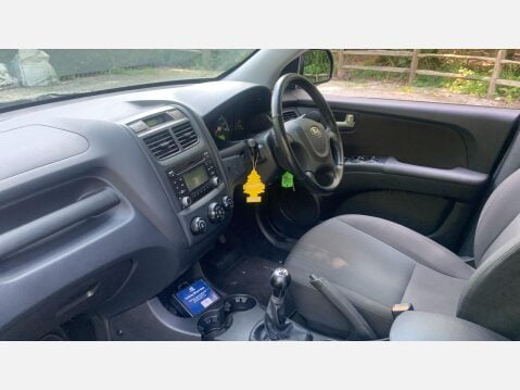 Kia Sportage SPORTAGE XE 2WD 2.0 PETROL 4