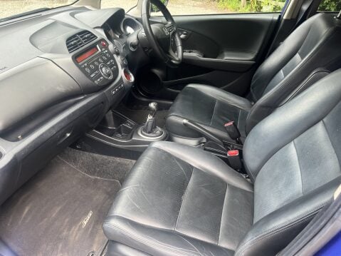 Honda Jazz I-VTEC EXL 9