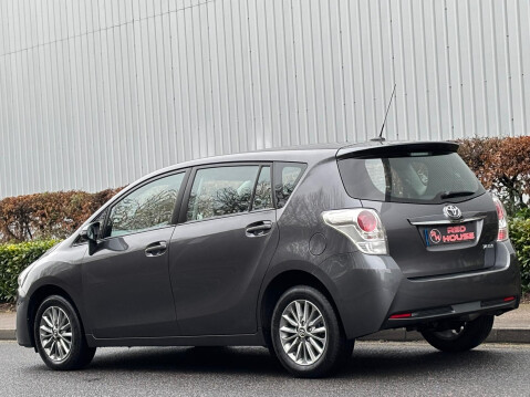 Toyota Verso VALVEMATIC ICON 8