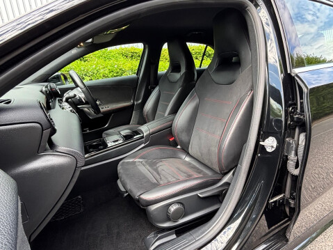 Mercedes-Benz A Class A 200 AMG LINE 16