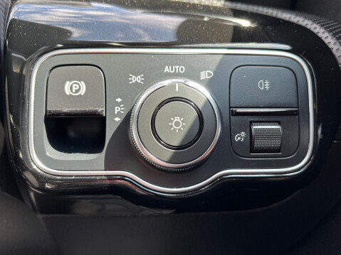Mercedes-Benz A Class A 200 AMG LINE 22