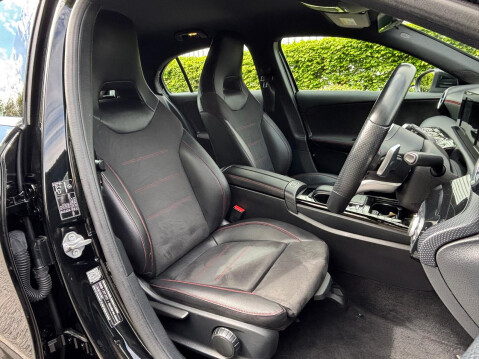 Mercedes-Benz A Class A 200 AMG LINE 14