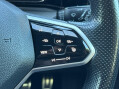Volkswagen Golf R-LINE TSI 22