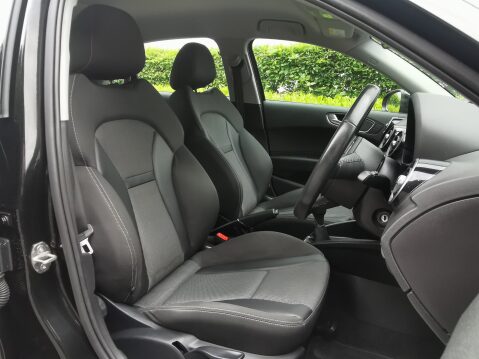 Audi A1 SPORTBACK TFSI SPORT NAV 13