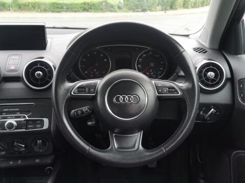Audi A1 SPORTBACK TFSI SPORT NAV 14